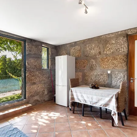 Casa De Andraes Pomar Марку-ди-Канавезиш